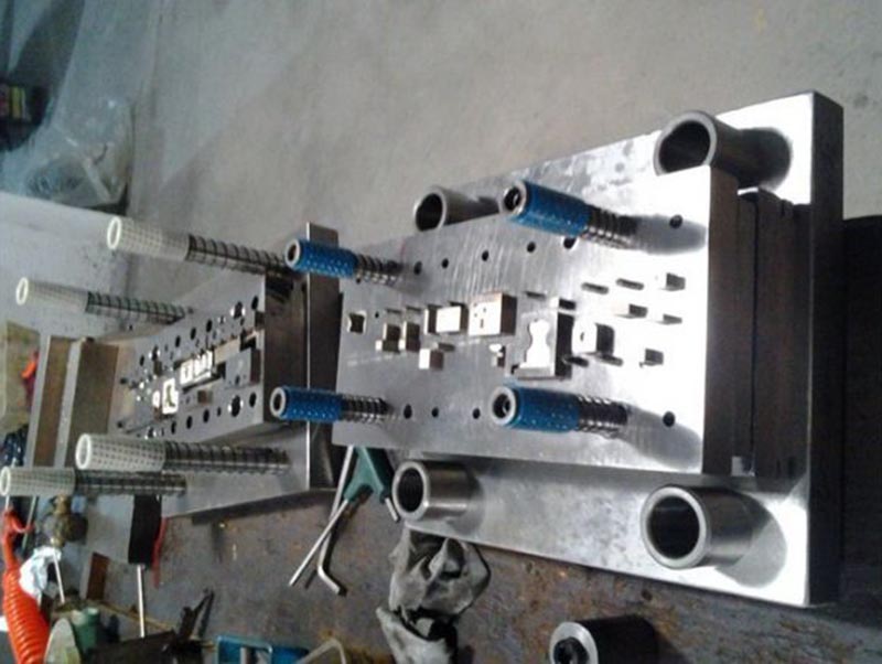 西安模具制造-12